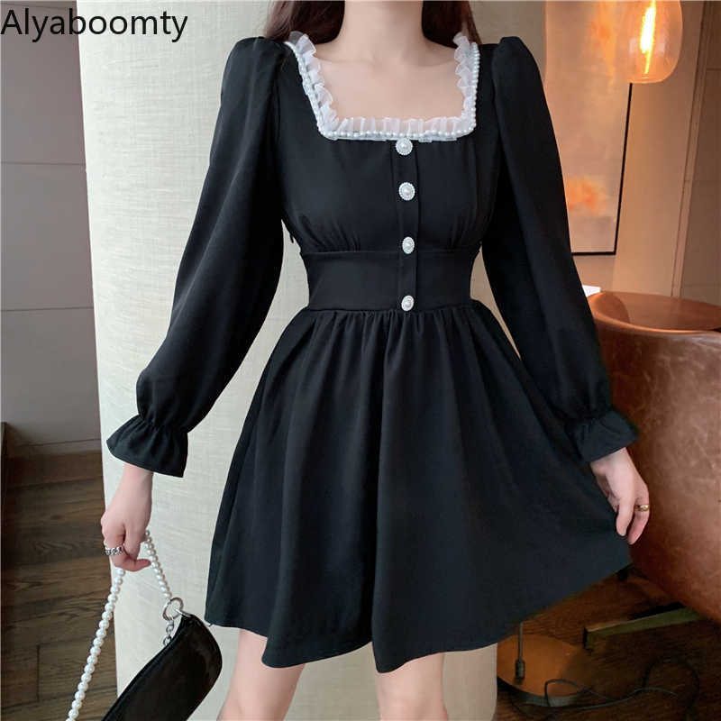 Japanese Autumn Women Mini Lolita Dress Square Collar With Lace Pink Plaid Beading Dress Flare Sleeve Cute Kawaii Feminine Dress 210729