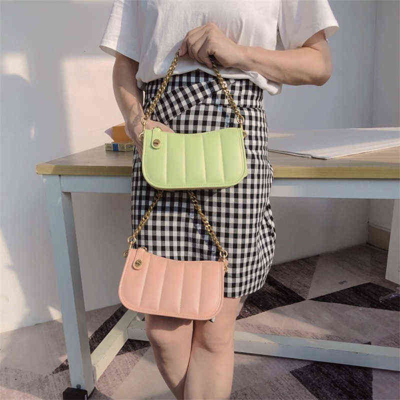 Luxury Famous Designer c Family's Cloud Xiangbule Swinger Chain, Armpit Hand-held Mahjong Bag, Sheepskin Women's Bag 9UIK, Pink
Luxury Famous Designer c Family's Cloud Xiangbule Swinger Chain, Armpit Hand-held Mahjong Bag, Sheepskin Women's Bag 9UIK, Pink