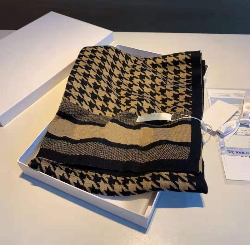 fashion in autumn and winter scarves classic thousand-bird pattern knitted scarf, high-end quality hand-knitted lady's shawl size 190*52
fashion in autumn and winter scarves classic thousand-bird pattern knitted scarf, high-end quality hand-knitted lady's shawl size 190*52
