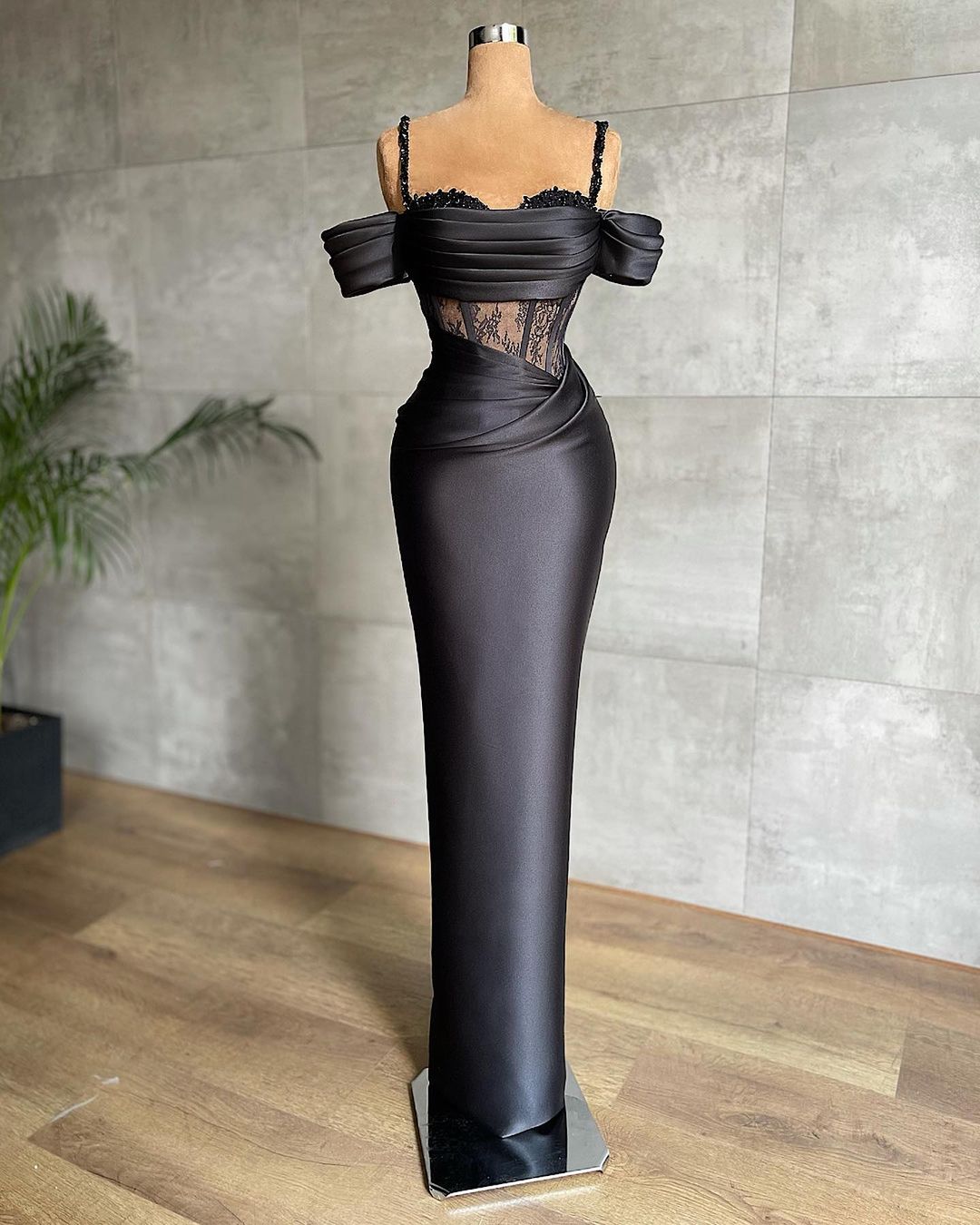 Elegant Mermaid Evening Dresses Pleats Off Shoulder Beading Straps Party Gowns Red Carpet Fashion Prom Formal Wear