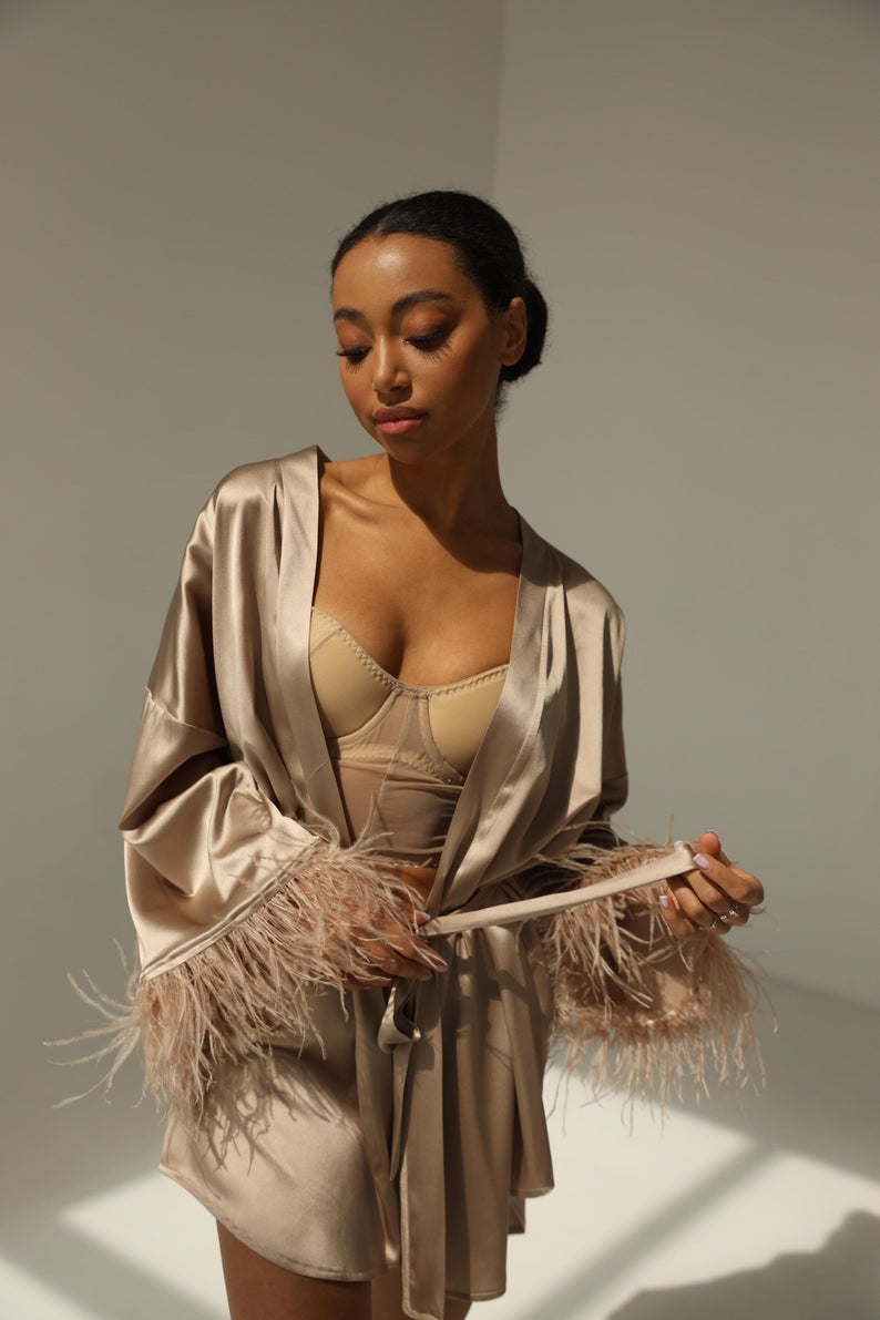 Ostrich Feather Women Sleepwear Long Sleeve Maternity Sexy Kimono Party Bathrobe wiht Belt Lady Nightgown Robe