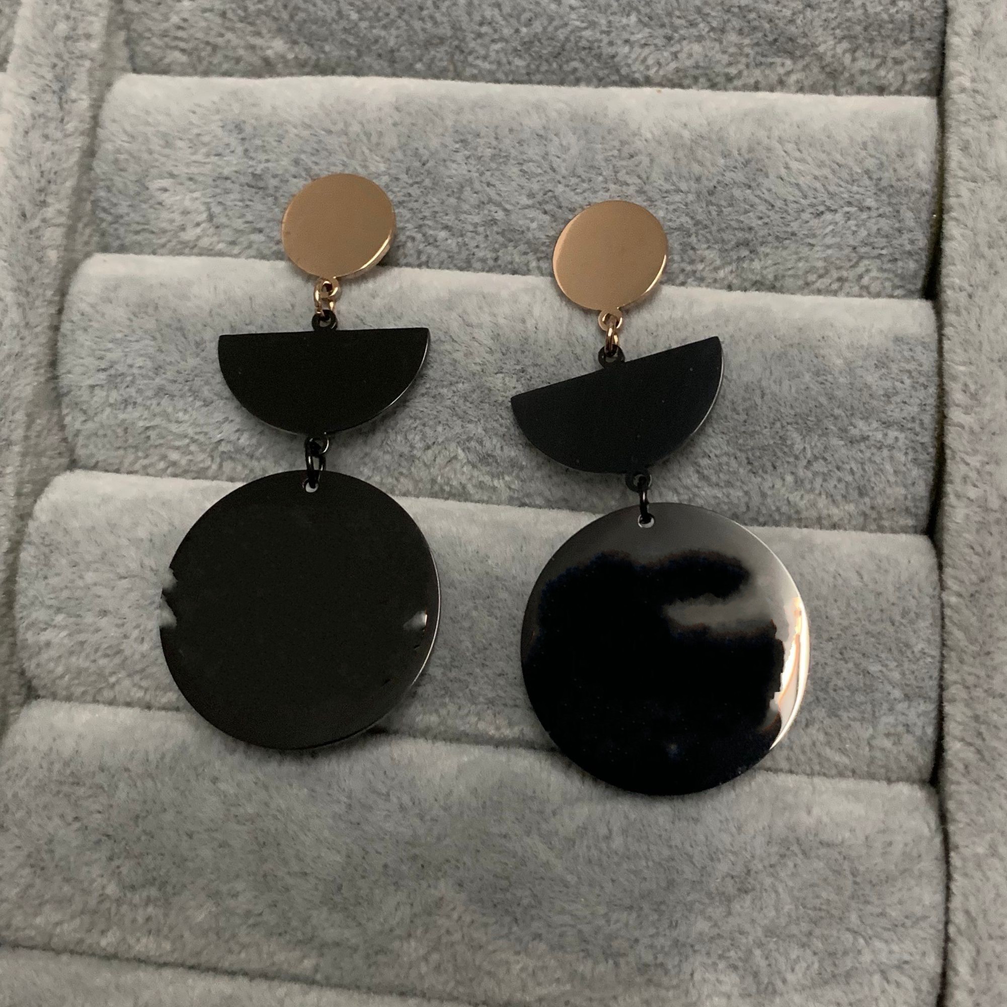High quality mix Christmas gift Exaggerated large dangle diamond letter long big drop earrings for girl women rose gold filled love wedding, Silver
High quality mix Christmas gift Exaggerated large dangle diamond letter long big drop earrings for girl women rose gold filled love wedding, Silver