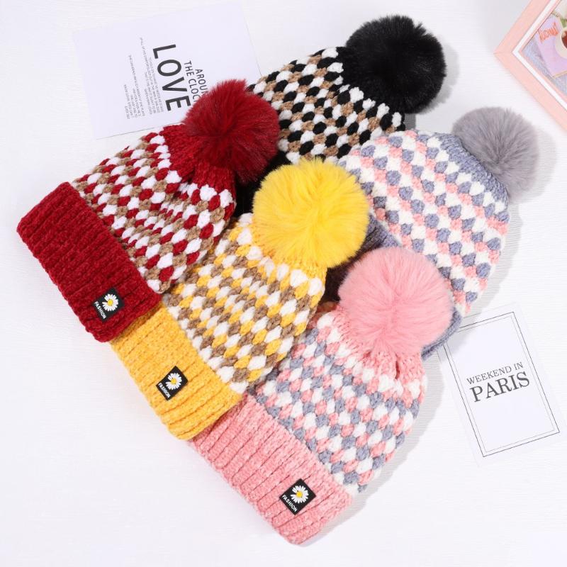 Beanies Fashion Fluffy Ball Knitted Hat Autumn Winter Thicken Knitting Warm Female Caps Casual Style Head Wearing Gift
Beanies Fashion Fluffy Ball Knitted Hat Autumn Winter Thicken Knitting Warm Female Caps Casual Style Head Wearing Gift