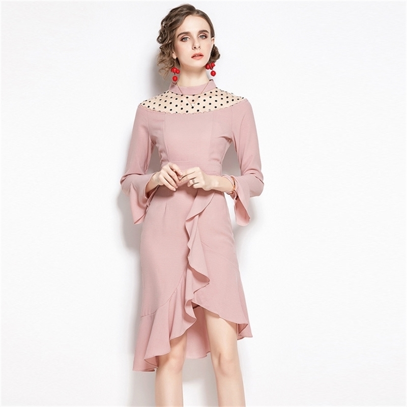 Fashion Elegant Asymmetrical Ruffles Dress Women Summer Flare Sleeve Mesh Patchwork Dot Party Dresses 210602, Black
Fashion Elegant Asymmetrical Ruffles Dress Women Summer Flare Sleeve Mesh Patchwork Dot Party Dresses 210602, Black