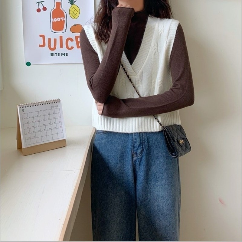 est Short Style V-Neck Twist Pattern Sleeveless Vests Korean Clothes Teen Girls Casual Loose Knitted Veste Sans Manche Femme 210604