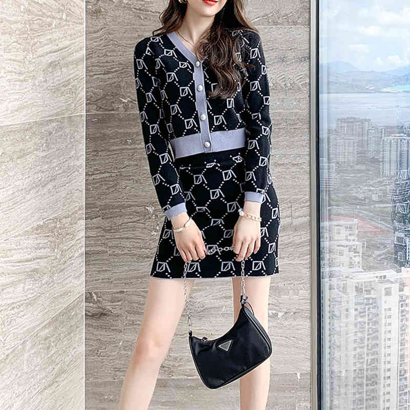 Paris Girl Chic Office Ladies Single Breasted Pearl Buttons Cardigan Sweater+Mini Skirt Suit Women V-Neck Knitted 2 Piece Set 210524, Gray
Paris Girl Chic Office Ladies Single Breasted Pearl Buttons Cardigan Sweater+Mini Skirt Suit Women V-Neck Knitted 2 Piece Set 210524, Gray