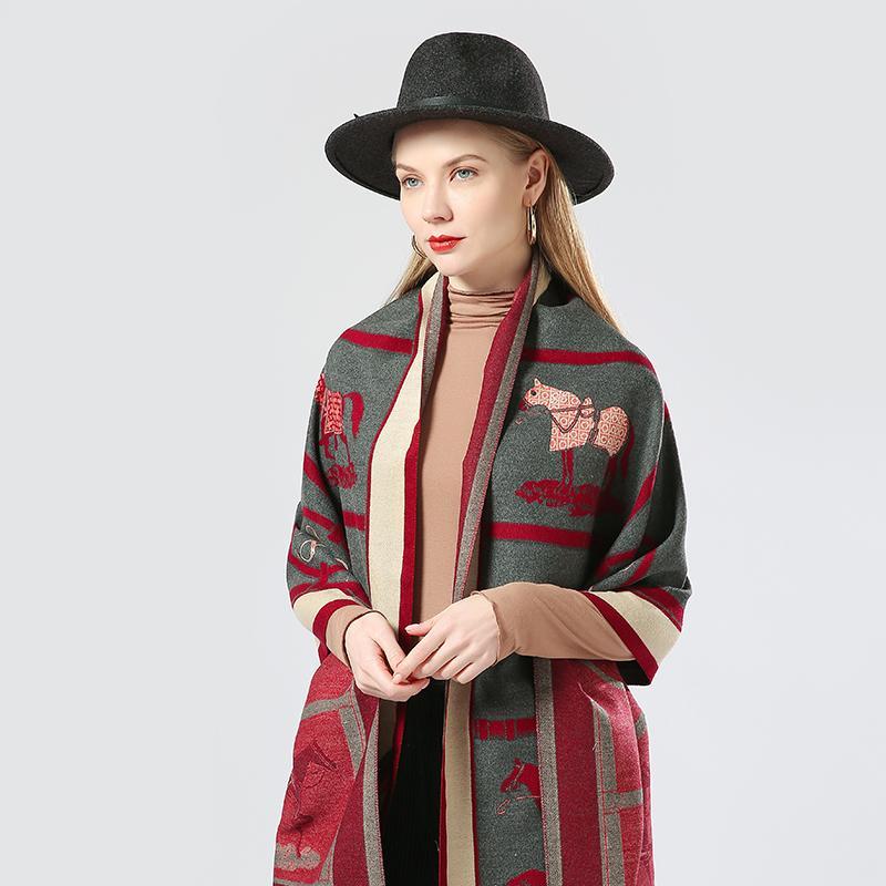 2021 Winter New Carriage Scarf Warm Shawl Thicken Tassels Horse cashmere fashion show poncho cape womens
2021 Winter New Carriage Scarf Warm Shawl Thicken Tassels Horse cashmere fashion show poncho cape womens