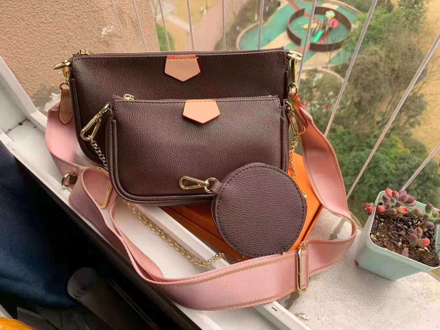 Fashion Evening Bag wallets Multi pochette accessoires purses Women favorite 3pcs accessories shoulder crossbody bags
Fashion Evening Bag wallets Multi pochette accessoires purses Women favorite 3pcs accessories shoulder crossbody bags