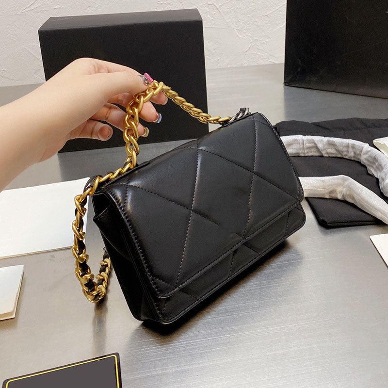 Lambskin Womens 19 Series Cross Body Bags Card Holder Classic Flap Mini Purses Doule Chains Totes Multi Pochette 19C Tiny Vanity Cosmetic Handbags 19C, Box
Lambskin Womens 19 Series Cross Body Bags Card Holder Classic Flap Mini Purses Doule Chains Totes Multi Pochette 19C Tiny Vanity Cosmetic Handbags 19C, Box
