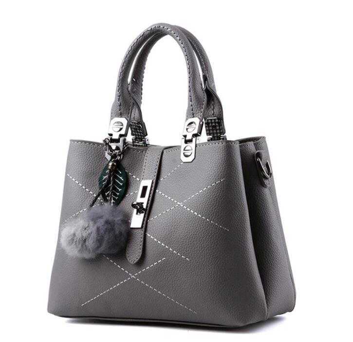 CLASSIC FLOWER HBP Embroidery Messenger Bags Women Leather Handbags Sac a Main Ladies hair ball Hand Bag lady Tote gray color
CLASSIC FLOWER HBP Embroidery Messenger Bags Women Leather Handbags Sac a Main Ladies hair ball Hand Bag lady Tote gray color