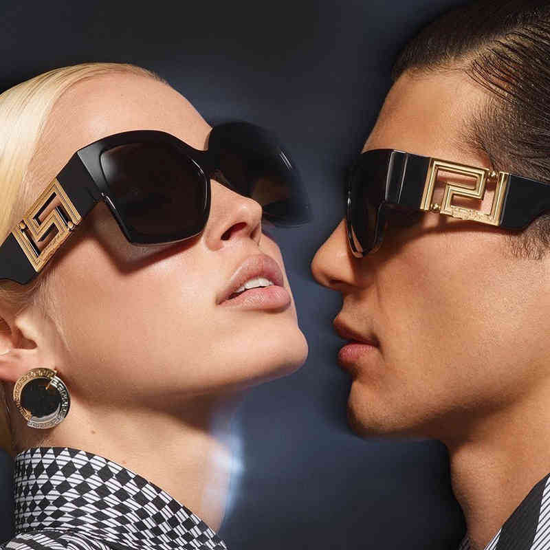 Brand Women Sunglasses 2021 Luxury Designer Square Black Shades oversized Big Frame Sun Glasses For Female Oculos Feminino UV400, White;black
Brand Women Sunglasses 2021 Luxury Designer Square Black Shades oversized Big Frame Sun Glasses For Female Oculos Feminino UV400, White;black