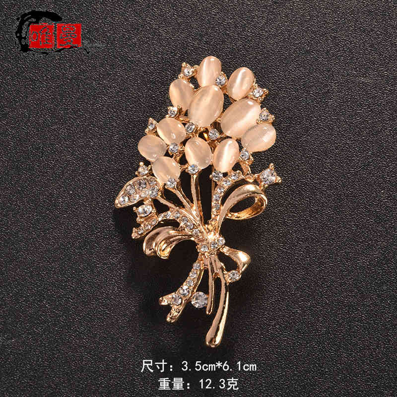 Brooch Cat's Eye Girl Personality Sweater Cheongsam Suit Atmospheric Fixed Clothes Coat Trinkets