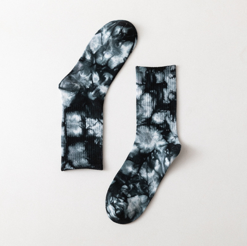 New Fashion Couples Men and Women Socks Cotton Colorful Vortex Tie-dye Harajuku HipHop Skateboard Funny Happy Weed Tube Socks