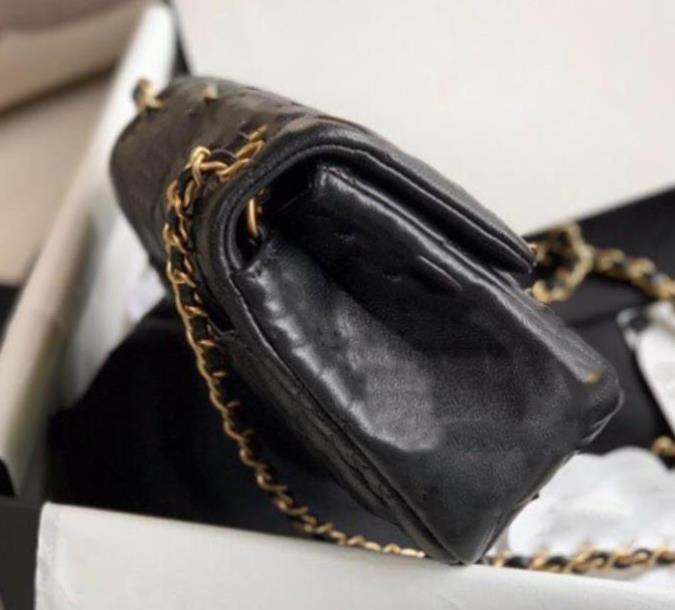 2022 Luxury Bag women fashion shoulder chain designer messenger handbags high quality bells, Black
2022 Luxury Bag women fashion shoulder chain designer messenger handbags high quality bells, Black