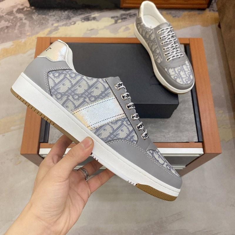 Fashion slippers high-end sedate men's summer leather casual shoes black and white stitching Printed edge breathable fabrics Box & Dust Bag
Fashion slippers high-end sedate men's summer leather casual shoes black and white stitching Printed edge breathable fabrics Box & Dust Bag