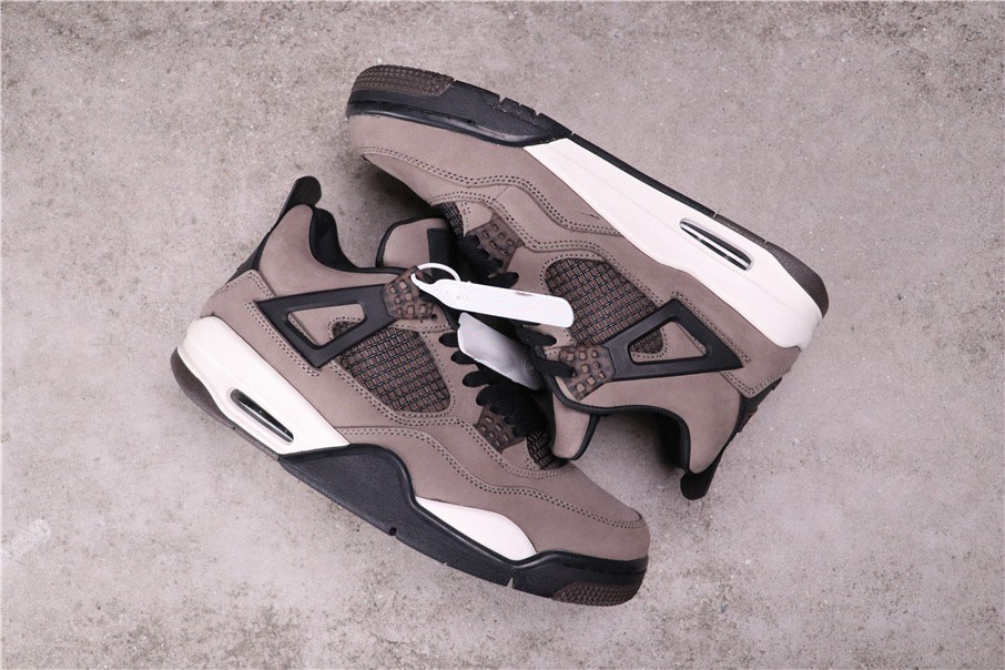 Authentic jumpman4 couples new, black brown suede men's and women's basketball shoes, lovers outdoor sports shoes
Authentic jumpman4 couples new, black brown suede men's and women's basketball shoes, lovers outdoor sports shoes