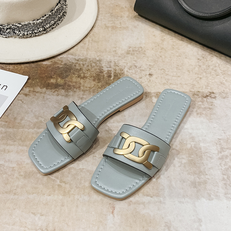 TX004 Summer Fashion Flat Women's Slippers with Metal Decoration White Blue Pink PU Leather Sandals for Outdoor Wearing Flip Flops
TX004 Summer Fashion Flat Women's Slippers with Metal Decoration White Blue Pink PU Leather Sandals for Outdoor Wearing Flip Flops