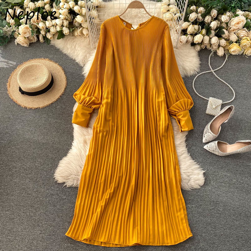 Neploe Chiffon Chic Drawstring Pleated Dresses O-neck Puff Sleeve Loose Beach Style Dress Solid Color Sweet Mid-length Vestidos 210422