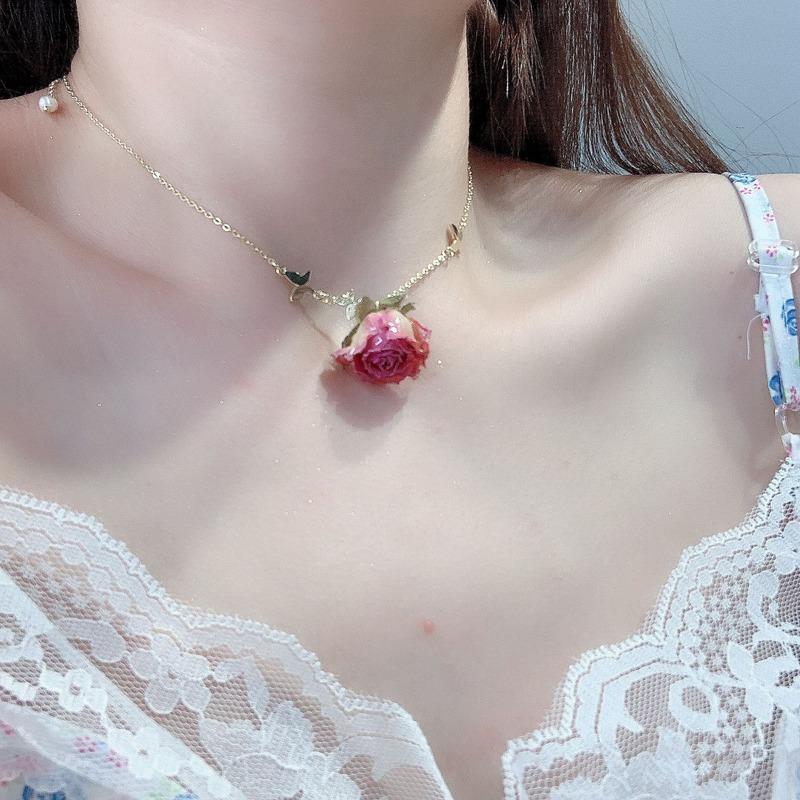 Pendant Necklaces Original Design Butterfly Rhinestone Necklace Mori Rose Pearl Clavicle Chain Choker, Silver
Pendant Necklaces Original Design Butterfly Rhinestone Necklace Mori Rose Pearl Clavicle Chain Choker, Silver