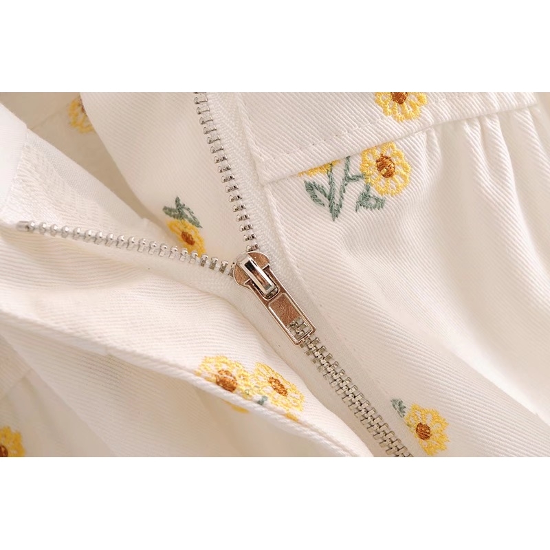 Notched V neck Embroidery Daisy Flower Bodysuits Women Tie Bow Waist Short Sleeve Pants Jumpsuit Romper Playsuits 210429