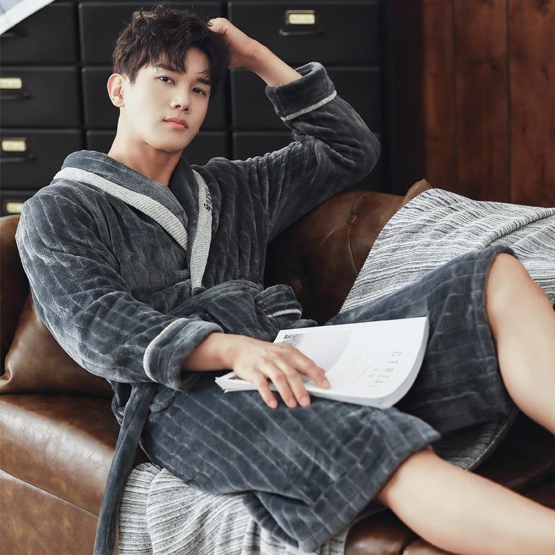 Men's Sleepwear Winter Male Flannel Long Sleeve Robe Bathrobe Men Loose Casual Homedress Cardigan Sleepdress Nightdress, Black;brown
Men's Sleepwear Winter Male Flannel Long Sleeve Robe Bathrobe Men Loose Casual Homedress Cardigan Sleepdress Nightdress, Black;brown