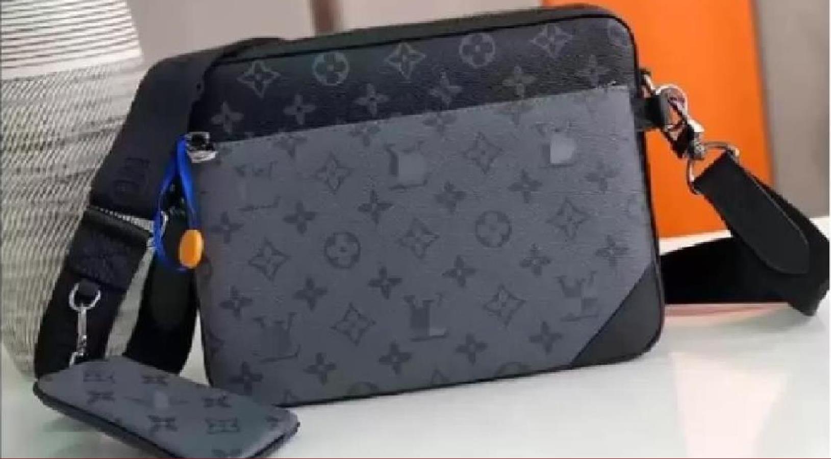 GGLVLouis
VittonYSL
VUTTON Women men Messenger bag Pochette Trio crossbody bags Top quality Portable Shoulder Handbag Man Handbags Sac Totes, Customize
GGLVLouis
VittonYSL
VUTTON Women men Messenger bag Pochette Trio crossbody bags Top quality Portable Shoulder Handbag Man Handbags Sac Totes, Customize