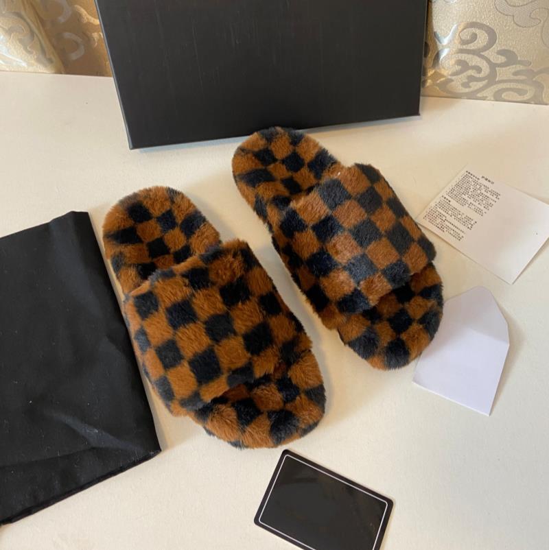 Grid Designers Slippers Girls Fur Slipper Soft Flat Fashion Checks and Letters Women Winter Sandals High Quality with Gift Box 35-40, Green
Grid Designers Slippers Girls Fur Slipper Soft Flat Fashion Checks and Letters Women Winter Sandals High Quality with Gift Box 35-40, Green
