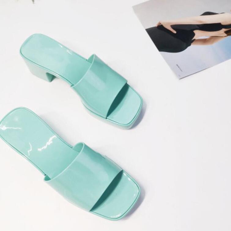 Luxury designer slippers women sandals denim ladies summer flat outdoor beach rainbow fashion Flops Striped Leather Flowers with box, 01
Luxury designer slippers women sandals denim ladies summer flat outdoor beach rainbow fashion Flops Striped Leather Flowers with box, 01