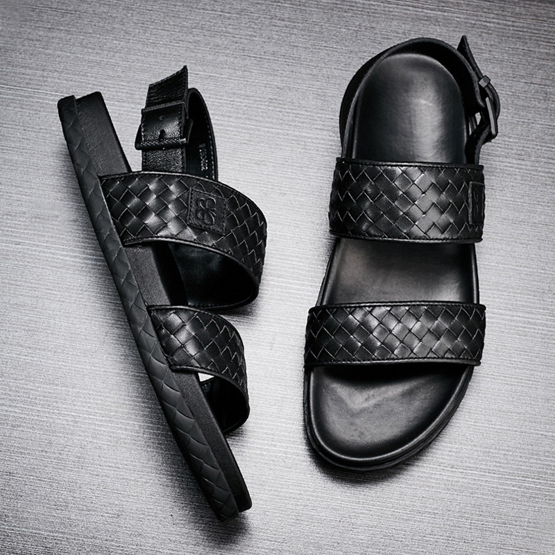 Slippers Woven sandals men's fashion Roman Summer personality British youth leather beach shoes 90T8, 1# shoe box
Slippers Woven sandals men's fashion Roman Summer personality British youth leather beach shoes 90T8, 1# shoe box