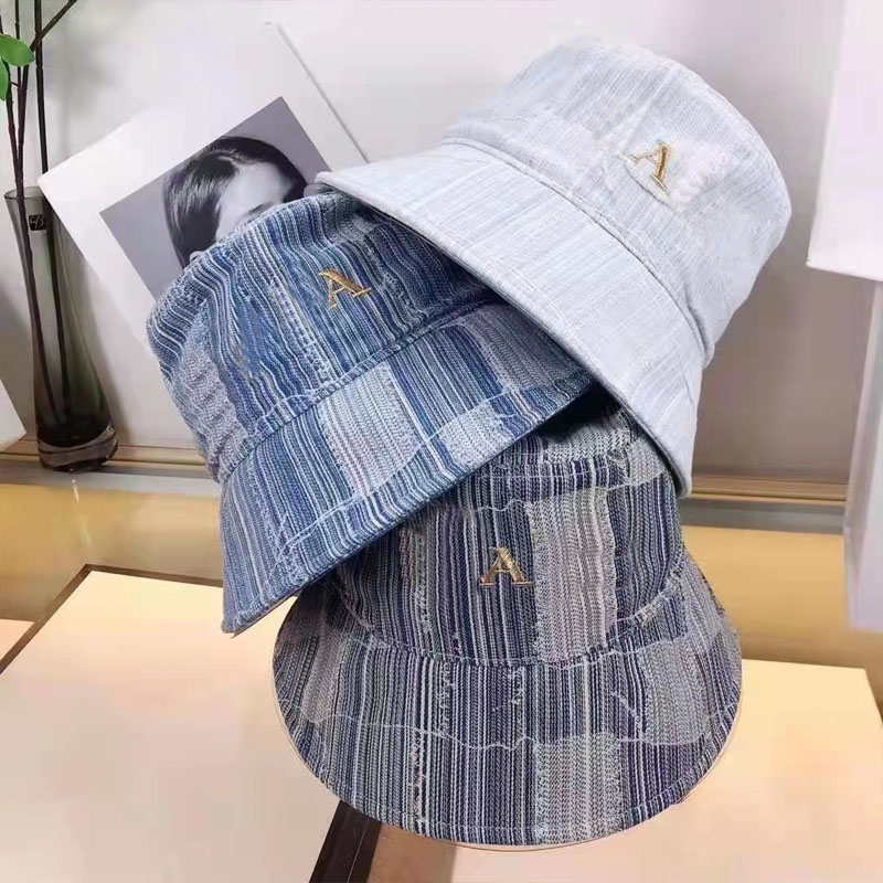 Luxury Designers Hat men's and women's simple fashion four seasons leisure party gift giving suitable and beautiful, White
Luxury Designers Hat men's and women's simple fashion four seasons leisure party gift giving suitable and beautiful, White