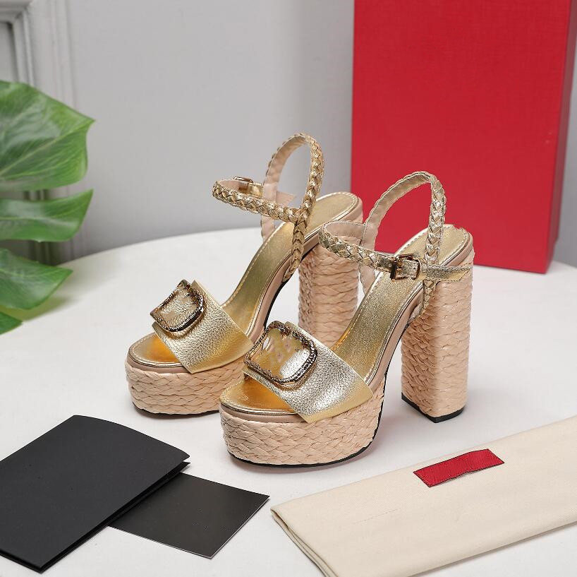Brand designer Atmosphere Fashion for Woman Sandals Summer classic Simple Slippers Leather Sexy Chunky Heels Block Heel Wedge Heeled High Quality girl shoes, Box
Brand designer Atmosphere Fashion for Woman Sandals Summer classic Simple Slippers Leather Sexy Chunky Heels Block Heel Wedge Heeled High Quality girl shoes, Box