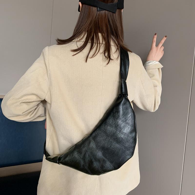Waist Bags Women's Hobos Bag PU Leather Shoulder Crossbody Fashion Fanny Pack Designer Female Hip Belt Banana Chest, Sky blue
Waist Bags Women's Hobos Bag PU Leather Shoulder Crossbody Fashion Fanny Pack Designer Female Hip Belt Banana Chest, Sky blue
