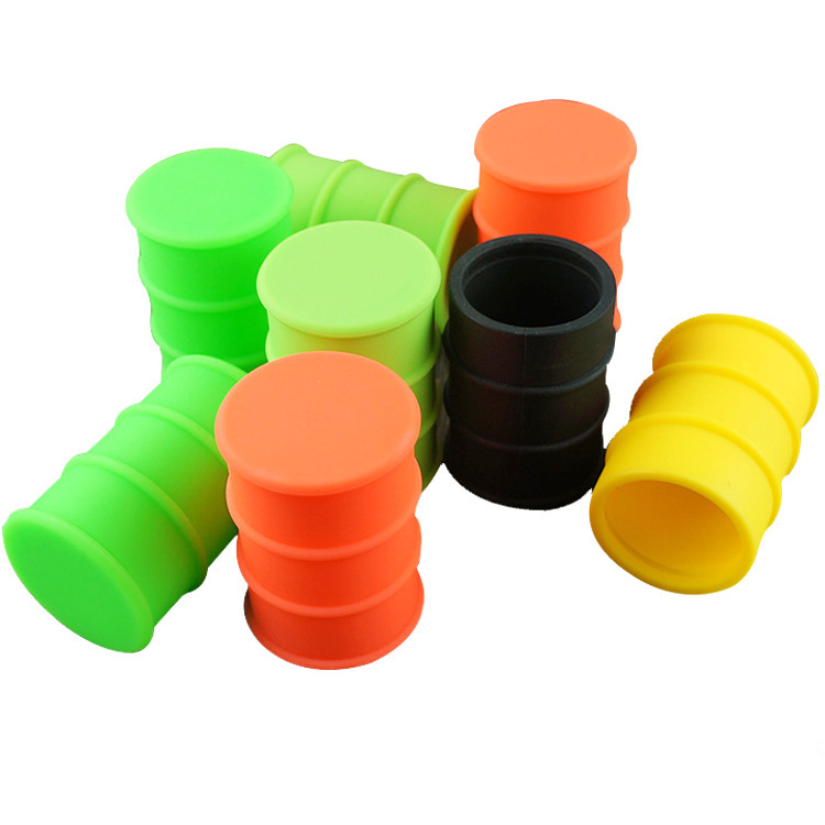 Silicone Wax Container Small oil barrel cigarette case other smoking accessories 57*40mm small 26ML silicone cigarette case
Silicone Wax Container Small oil barrel cigarette case other smoking accessories 57*40mm small 26ML silicone cigarette case
