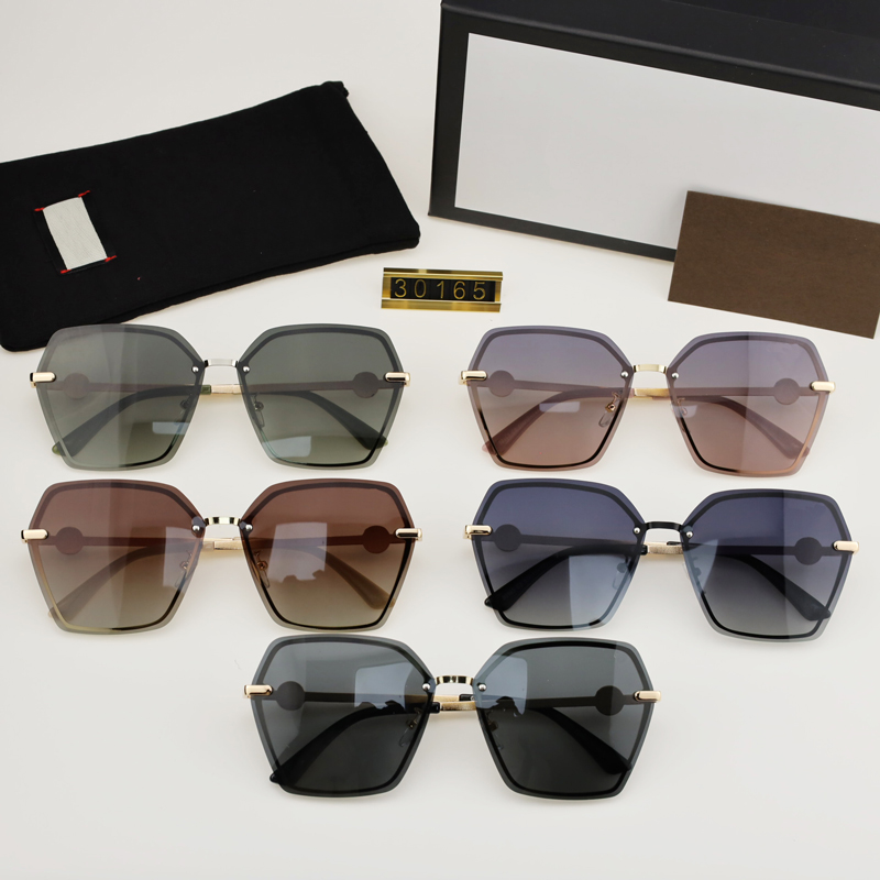 Fashion Sunglasses hexagonal polarizing lens G letter for men and women 5 styles with logo
Fashion Sunglasses hexagonal polarizing lens G letter for men and women 5 styles with logo