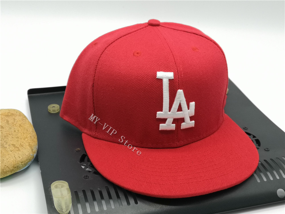 Wholesale High Quality Men's Los Angeles Sport Team Fitted Caps Flat Brim on Field Hats Full Closed Design Size 7- Size 8 Fitted Gorra, Blue;gray
Wholesale High Quality Men's Los Angeles Sport Team Fitted Caps Flat Brim on Field Hats Full Closed Design Size 7- Size 8 Fitted Gorra, Blue;gray