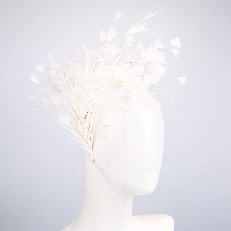 Stingy Brim Hats Fedora Hat For Women Fascinators Wedding Female Feather Decorate Headwear Tea Party Hair Clip Lady In Charm, White
Stingy Brim Hats Fedora Hat For Women Fascinators Wedding Female Feather Decorate Headwear Tea Party Hair Clip Lady In Charm, White