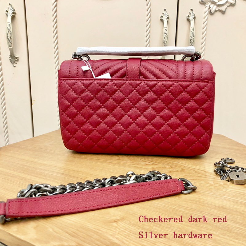 Women Luxurys Designers Bags 2021 Checkered chain wholesale fashion handbags Solid Pure color V plaid Crossbody Bag cowhide handbag, Checkered black gold hardware
Women Luxurys Designers Bags 2021 Checkered chain wholesale fashion handbags Solid Pure color V plaid Crossbody Bag cowhide handbag, Checkered black gold hardware