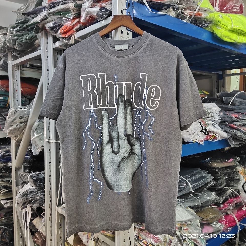 Men's and Women's 100% Cotton RHUDE Palm Lightning High-definition Printing Washed Distressed High Street Style Loose OS Short-sle, White;black
Men's and Women's 100% Cotton RHUDE Palm Lightning High-definition Printing Washed Distressed High Street Style Loose OS Short-sle, White;black