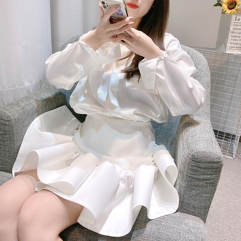 Skirts "Dew" South Korean Web Celebrity Design Bag Is Han Edition, Irregular Skirt Of Tall Waist Hip Ruffled, White
Skirts "Dew" South Korean Web Celebrity Design Bag Is Han Edition, Irregular Skirt Of Tall Waist Hip Ruffled, White