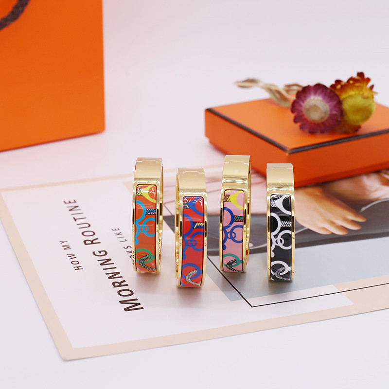 High quality H button letter enamel bracelet fashion men women bangle jewelry 10 colors available with BOXT64W, Black
High quality H button letter enamel bracelet fashion men women bangle jewelry 10 colors available with BOXT64W, Black