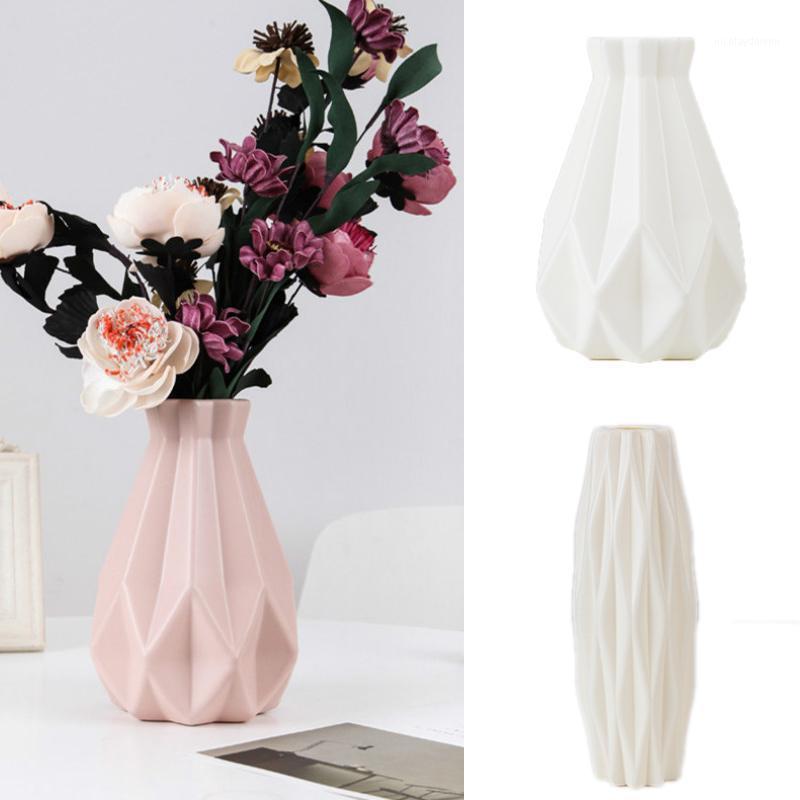 Vases Shatterproof Vase Imitation Ceramic Flower Pot Origami Plastic For Decoration Milky White Basket Arrangement Home Decor
Vases Shatterproof Vase Imitation Ceramic Flower Pot Origami Plastic For Decoration Milky White Basket Arrangement Home Decor