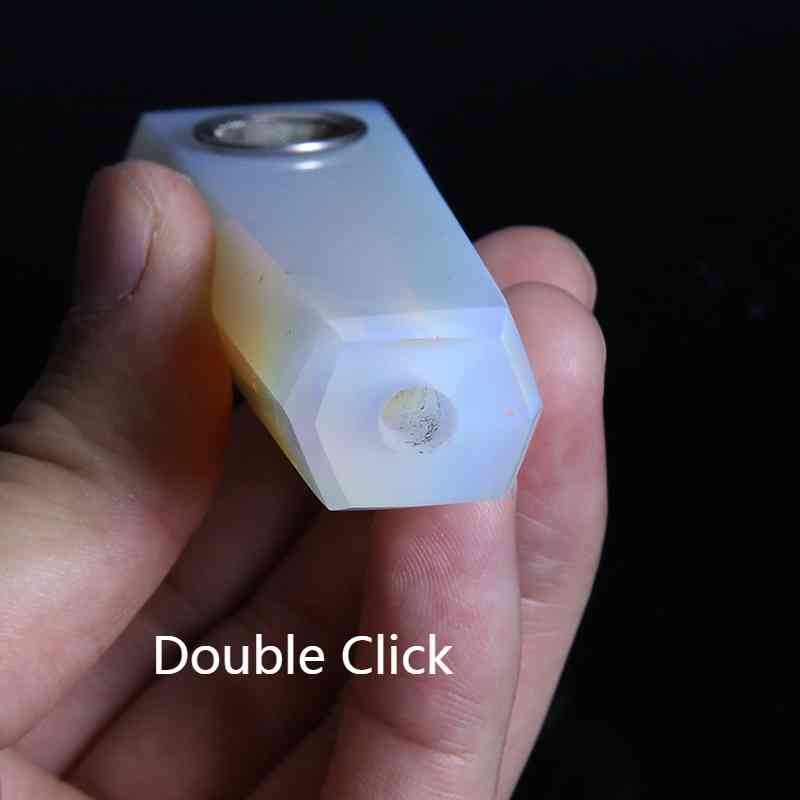 Crystals Opal pipe natural CRYSTAL quartz Tobacco Pipe portable Hand Pipes & Metal Carb Hole household smoking pipes together.
Crystals Opal pipe natural CRYSTAL quartz Tobacco Pipe portable Hand Pipes & Metal Carb Hole household smoking pipes together.