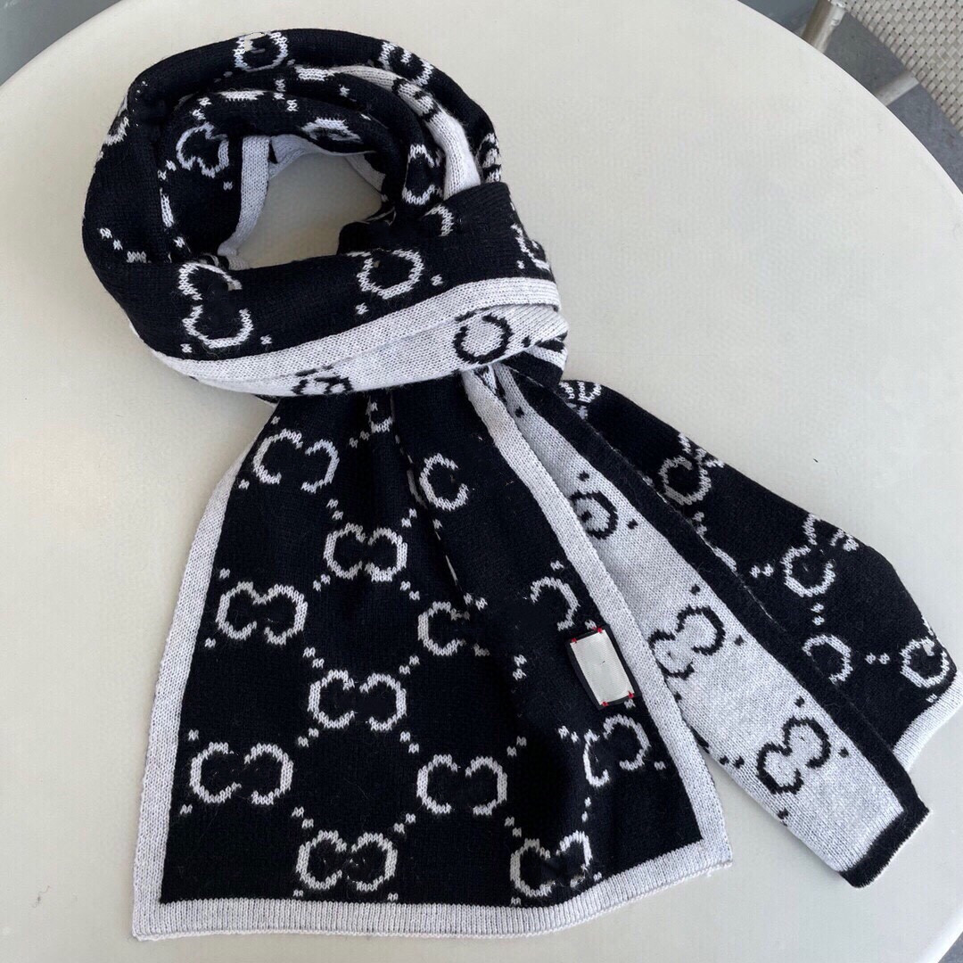 Classic double-sided jacquard designer scarf, high quality 100% cashmere soft waxy low-key luxury men and women's warm scarfs 180*30cm
Classic double-sided jacquard designer scarf, high quality 100% cashmere soft waxy low-key luxury men and women's warm scarfs 180*30cm