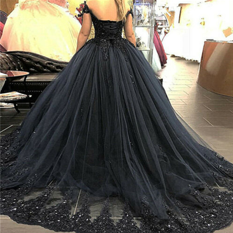Gothic Black Quinceanera Dresses Off Shoulder Lace Beaded Princess Tulle Ball Gown Plus Size Prom Party Gowns