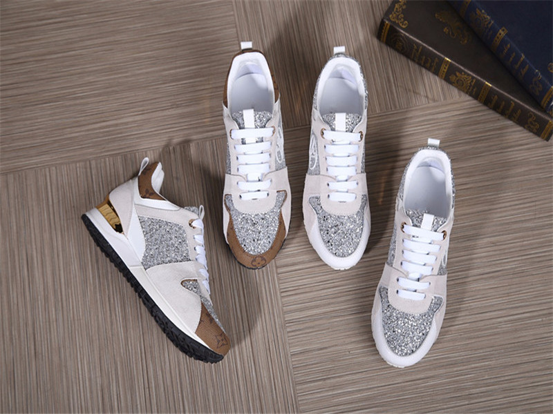 Men Women Italy Ace Designer Shoes Luxury Quality Snake Leather Bee Shoes Vintage Star Stripe Snake Sneakers trainers, 01
Men Women Italy Ace Designer Shoes Luxury Quality Snake Leather Bee Shoes Vintage Star Stripe Snake Sneakers trainers, 01