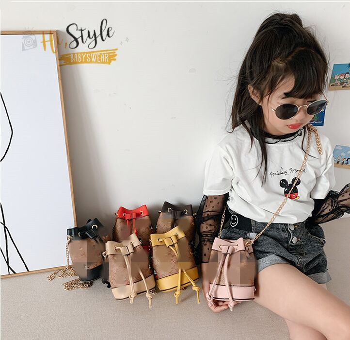 Cute cartoon Children Bucket HandBag Slug Single Shoulder Bag Chain PU Printed Pocket Wallet Mini Kids Purse, Black
Cute cartoon Children Bucket HandBag Slug Single Shoulder Bag Chain PU Printed Pocket Wallet Mini Kids Purse, Black