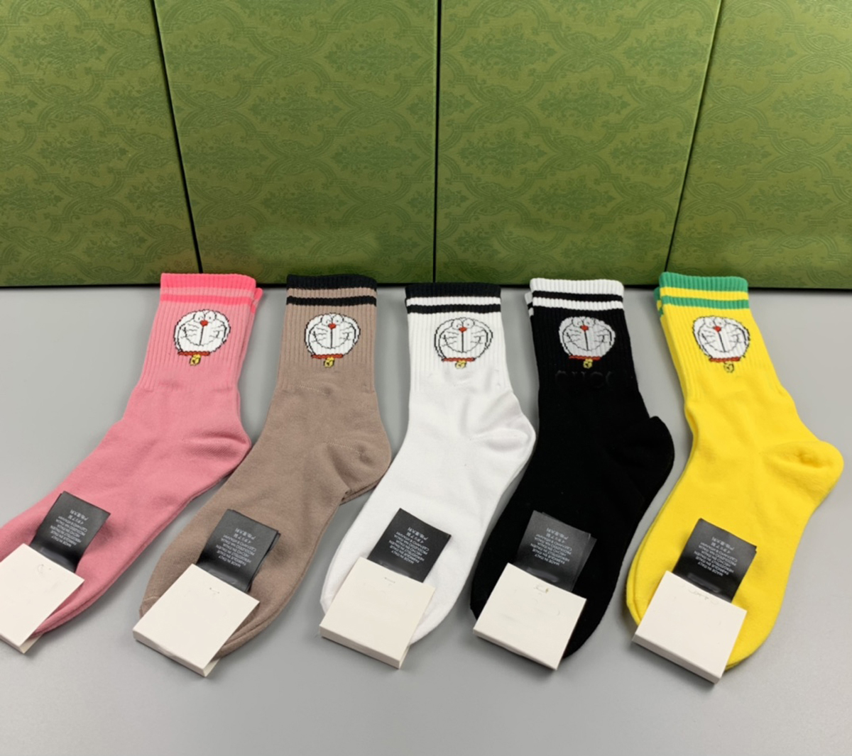 5 pairs men's socks spring summer fashion long cotton sock green red stripe stockings with box, Black
5 pairs men's socks spring summer fashion long cotton sock green red stripe stockings with box, Black