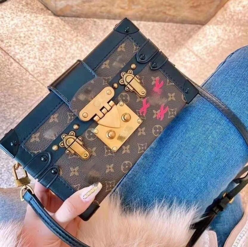 Lv LOUIS BAG VITTON Dauphine Luxury Handbags Messenger Bag Women Tote Genuine Leather Shoulder Bags Crossbody888
Lv LOUIS BAG VITTON Dauphine Luxury Handbags Messenger Bag Women Tote Genuine Leather Shoulder Bags Crossbody888