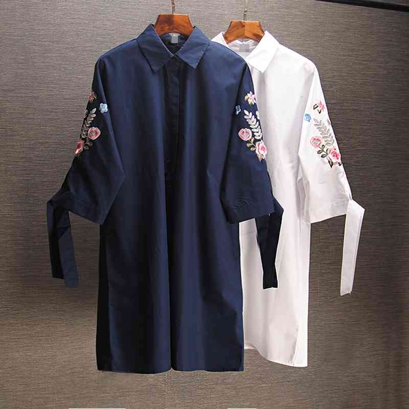 Chinese Embroidery Lapel Long Seven Sleeve White Shirt Spring and Autumn Women's Tops Plus Size Blouse Women 210615
Chinese Embroidery Lapel Long Seven Sleeve White Shirt Spring and Autumn Women's Tops Plus Size Blouse Women 210615