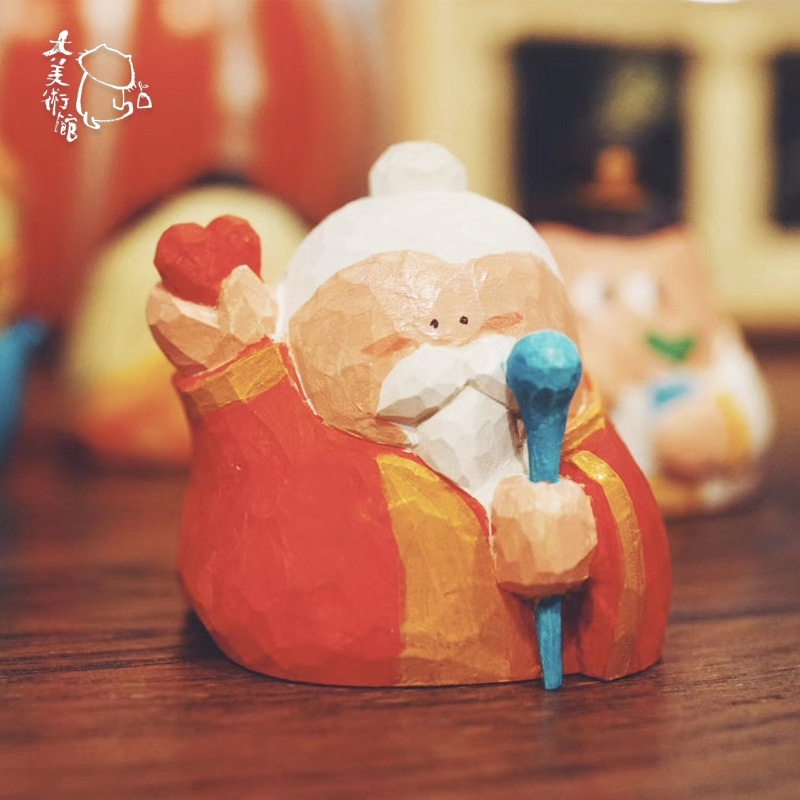 Big art gallery / woodcarving ornaments small fairy prays for blessings
